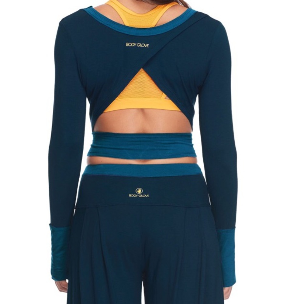 Body Glove Long Sleeve Crop Top - Picture 2 of 8